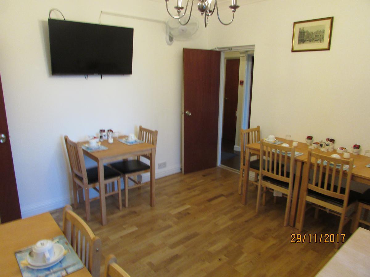 Charlotte Guest House 韦茅斯 外观 照片